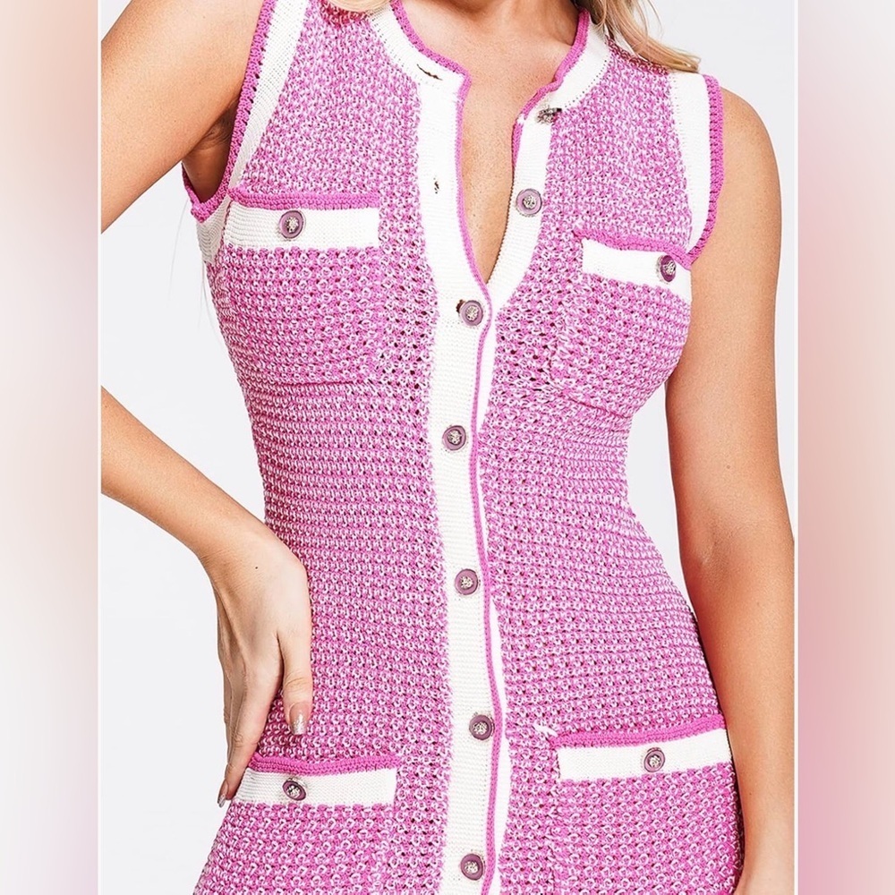 Pink Sleeveless Tweed Dress - Picture 2 of 4